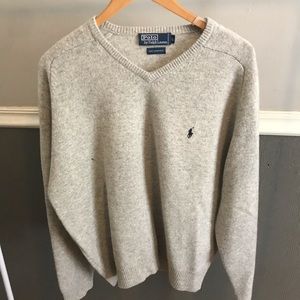 POLO | V-NECK SWEATER
